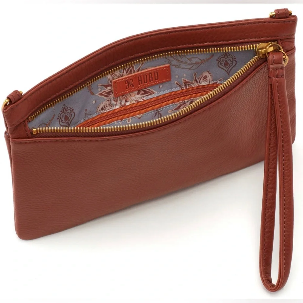 👛Host Pick👛 HOBO Leather Zip Pouch with Detachable Lanyard - Picture 1 of 4